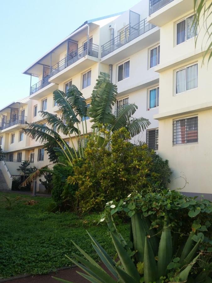 Ferienwohnung Le Voyageur A 1 Mn Du Chu Sud Terre-Sainte, Saint-Pierre Exterior foto