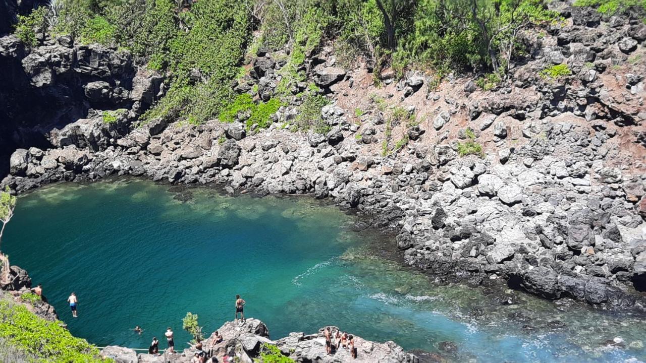 Ferienwohnung Le Voyageur A 1 Mn Du Chu Sud Terre-Sainte, Saint-Pierre Exterior foto
